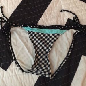 Turquoise and black checkered bikini bottoms